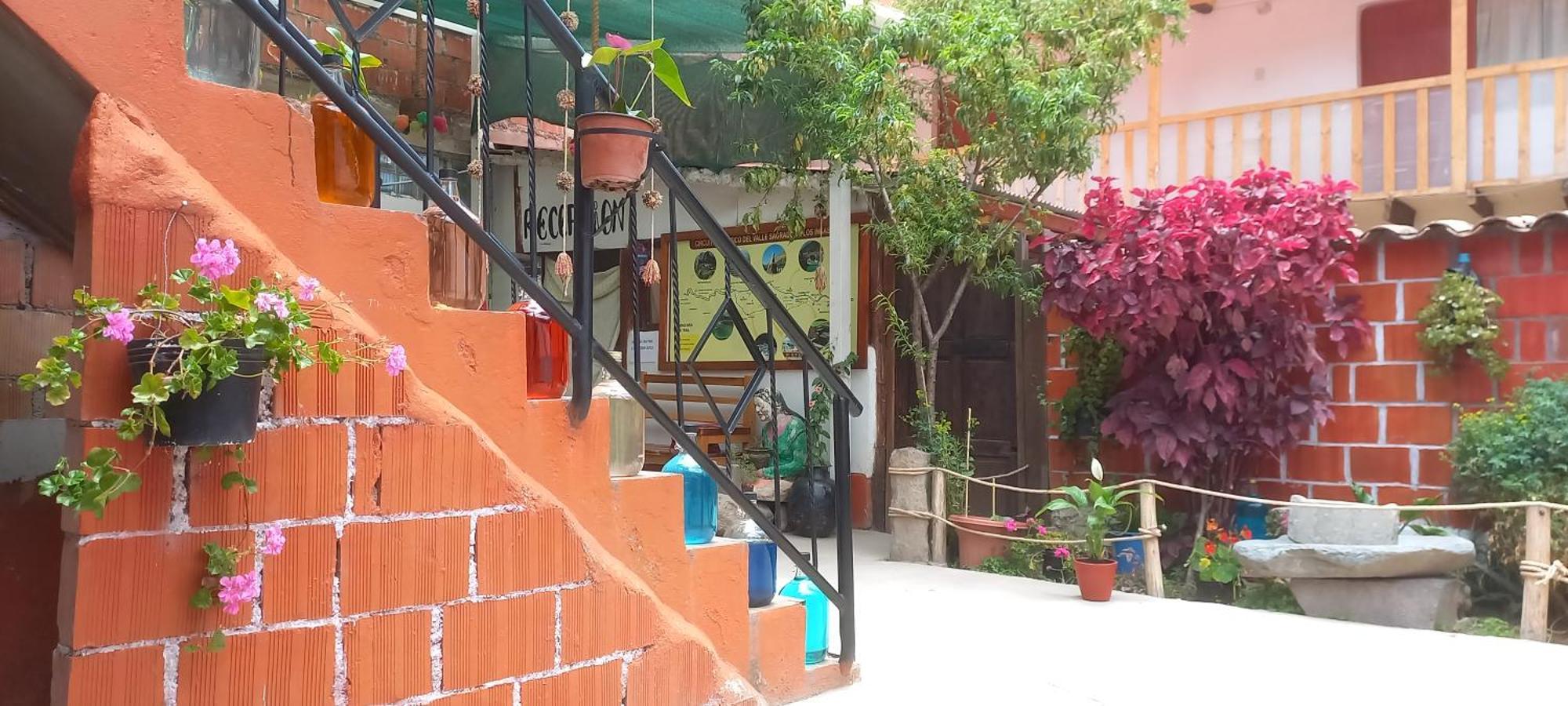 Hostal Raymi โอยานไตตามโบ ภายนอก รูปภาพ